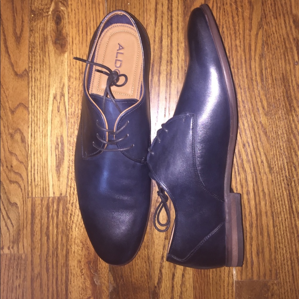 Aldo men’s navy blue dress shoes. Size 13